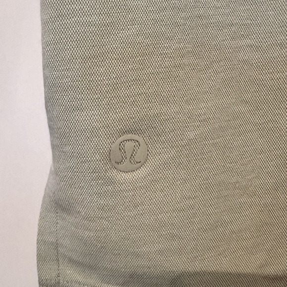 Lululemon Men’s Green Sz L Short Sleeve Shirt - Picture 6 of 6